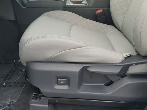 Used 2025 Toyota Tacoma SR5 image 12