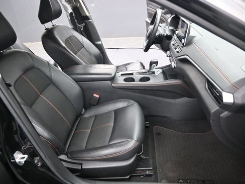 Used 2021 Nissan Altima 2.5 SR w/ SR Premium Package FWD image 29