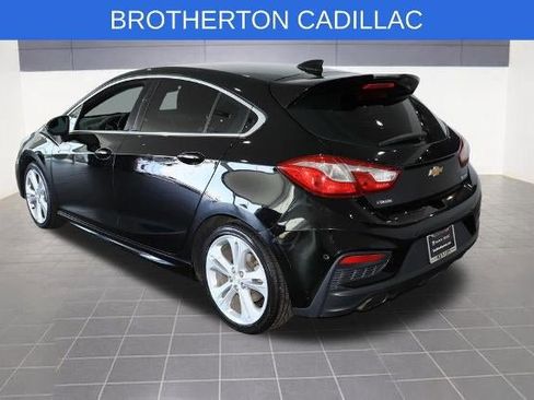 Used 2017 Chevrolet Cruze Premier FWD image 3