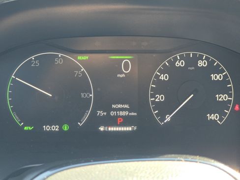 Used 2025 Honda CR-V Sport Touring image 33