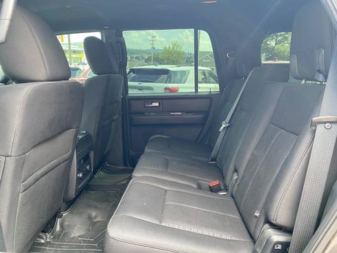 Used 2017 Ford Expedition XL w/ Equipment Group 101A AWD/4WD image 20