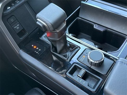 Used 2026 Toyota Sequoia Platinum image 28