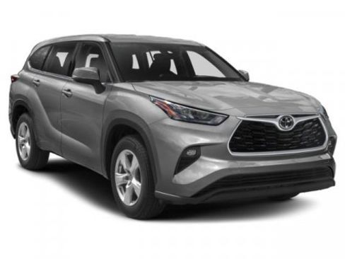 Certified 2020 Toyota Highlander LE image 6