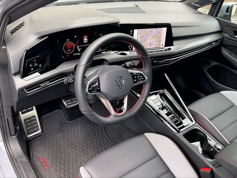 Certified 2023 Volkswagen GTI SE FWD image 13