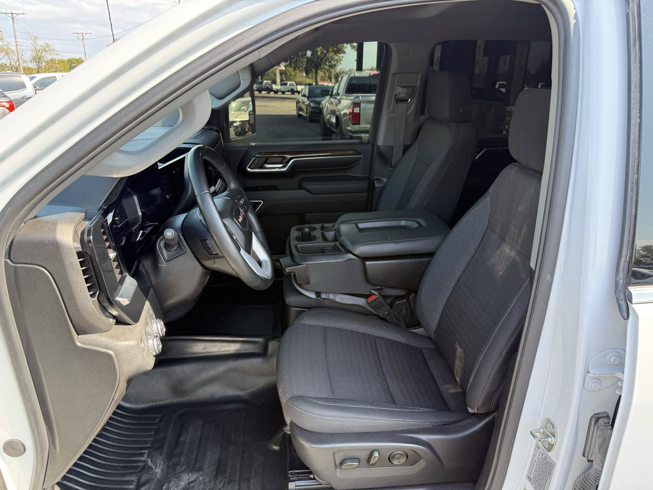 Used 2024 GMC Sierra 2500 SLE w/ SLE Convenience Package AWD/4WD image 12