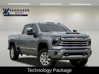 Used 2024 Chevrolet Silverado 2500 High Country w/ High Country Premium Package AWD/4WD video 2