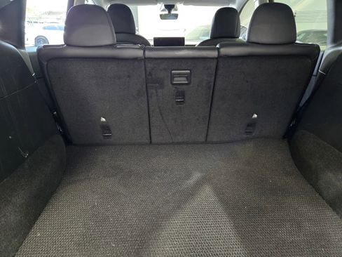 Used 2022 Tesla Model Y Long Range image 10