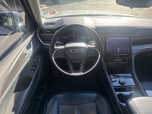 Used 2022 Jeep Grand Cherokee L Limited w/ Black Appearance Package image 2