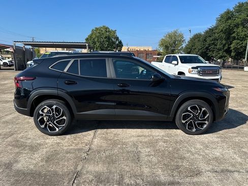 New 2025 Chevrolet Trax RS w/ Driver Confidence Package image 6