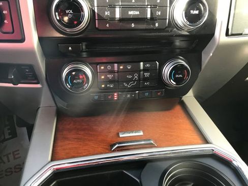 Used 2017 Ford F350 King Ranch image 19