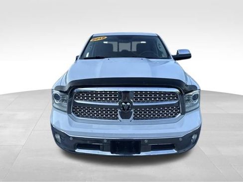 Used 2015 RAM 1500 Laramie w/ Convenience Group AWD/4WD image 2