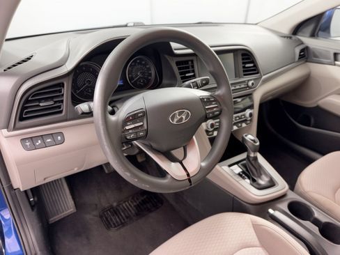 Used 2020 Hyundai Elantra SEL FWD image 4