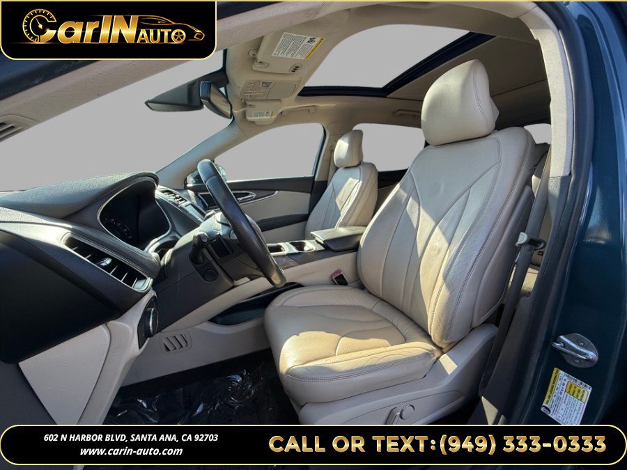Used 2016 Lincoln MKX Reserve w/ Technology Package FWD image 10