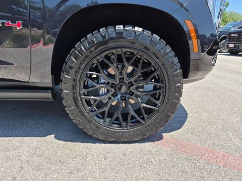 Used 2026 GMC Yukon AT4 Ultimate AWD/4WD image 17