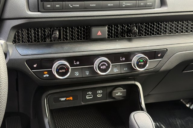 Certified 2024 Honda CR-V EX image 25
