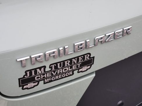 Used 2026 Chevrolet TrailBlazer LT w/ Convenience Package FWD image 12