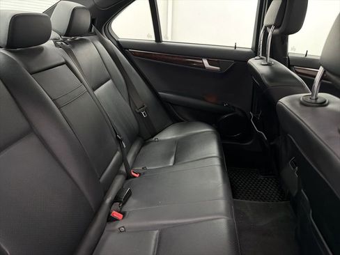Used 2013 Mercedes-Benz C 250 Sedan image 27