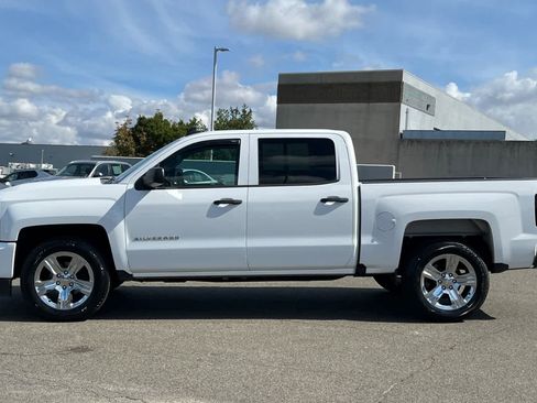 Used 2018 Chevrolet Silverado 1500 Custom w/ Trailering Package RWD image 9