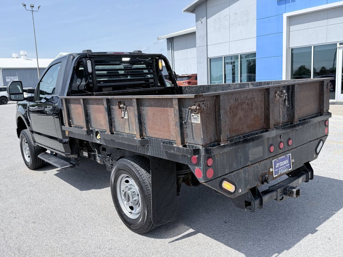 Used 2022 Ford F250 XL w/ Power Equipment Group AWD/4WD image 5