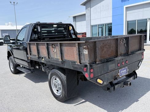 Used 2022 Ford F250 XL w/ Power Equipment Group AWD/4WD image 5