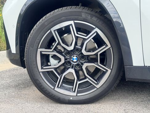 Used 2026 BMW X1 xDrive28i w/ Convenience Package image 11