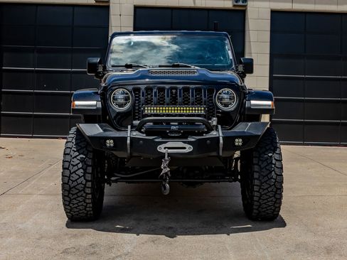 Used 2021 Jeep Gladiator Mojave AWD/4WD image 2