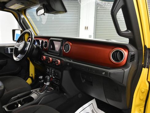 Used 2020 Jeep Wrangler Unlimited Rubicon w/ Dual Top Group image 15