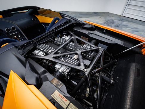 Used 2005 Lamborghini Murcielago Roadster AWD/4WD image 46