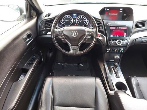 Used 2017 Acura ILX w/ Premium Package image 10