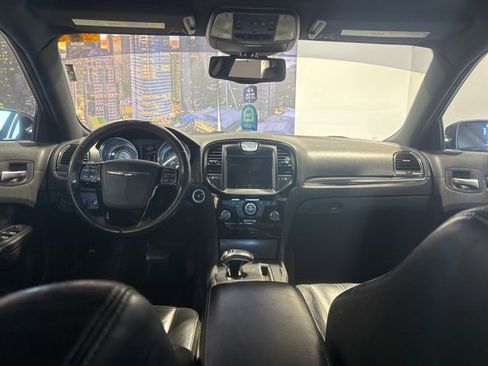 Used 2014 Chrysler 300 S image 16