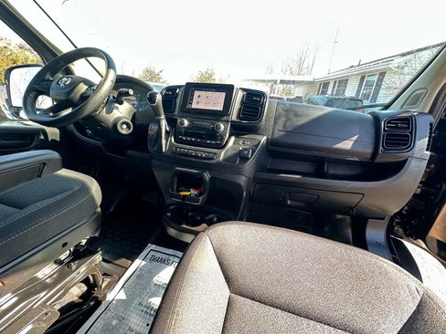 Used 2023 RAM ProMaster 2500 image 11