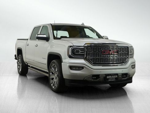 Used 2017 GMC Sierra 1500 Denali w/ Denali Ultimate Package image 7