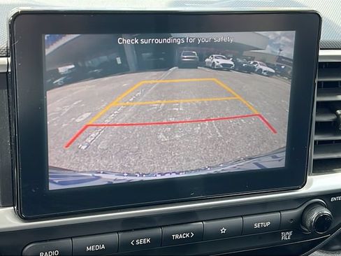 Used 2022 Hyundai Venue SEL w/ Cargo Package FWD image 21
