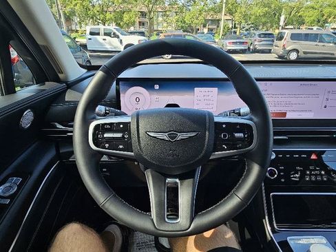 Used 2026 Genesis GV80 2.5T AWD/4WD image 11