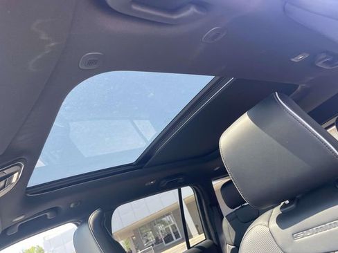 Used 2025 Jeep Grand Cherokee Summit image 20