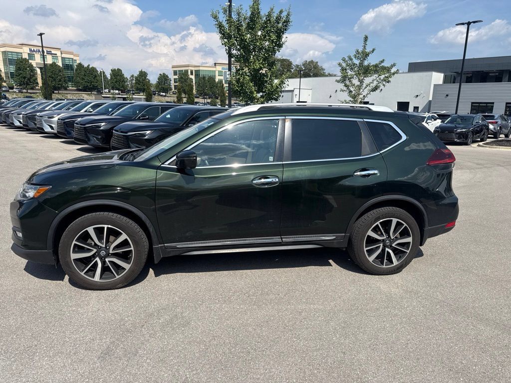 Used 2019 Nissan Rogue SL w/ Premium Package AWD/4WD image 9