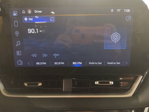 Used 2025 Chevrolet Equinox LT w/ Convenience Package II image 25