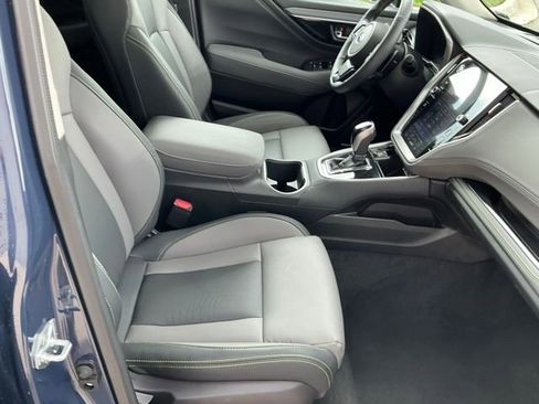Used 2025 Subaru Outback Onyx Edition AWD/4WD image 19