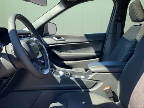 New 2025 Jeep Grand Cherokee Laredo X image 19