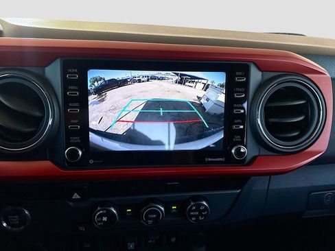 Used 2020 Toyota Tacoma TRD Sport RWD image 15