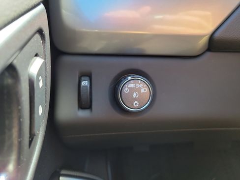 Used 2018 Chevrolet Tahoe Premier image 26