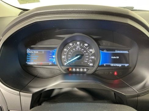 Used 2024 Ford Edge SEL image 17