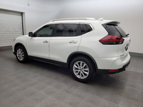 Used 2020 Nissan Rogue SV FWD image 3