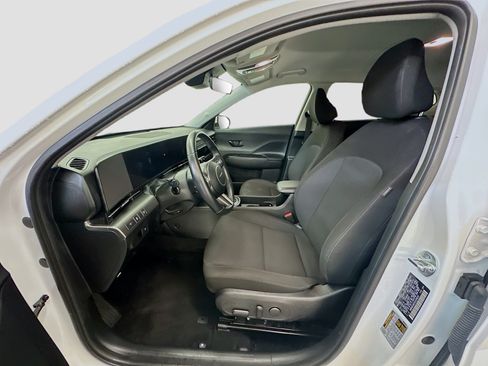 Used 2025 Hyundai Kona SEL AWD/4WD image 13
