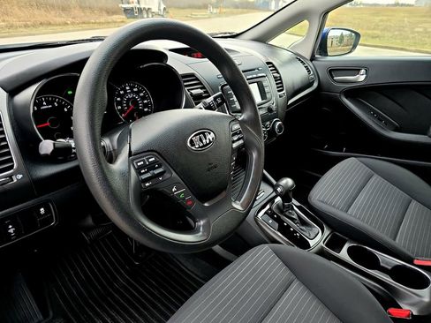 Used 2017 Kia Forte LX w/ LX Popular Package image 22