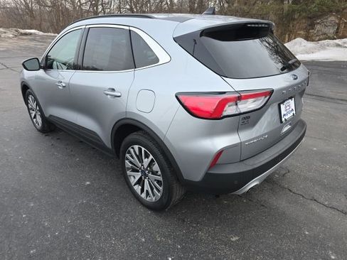 Certified 2022 Ford Escape Titanium image 14