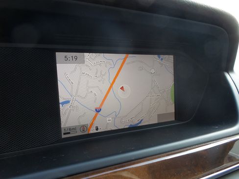 Used 2013 Mercedes-Benz C 250 Sport image 36