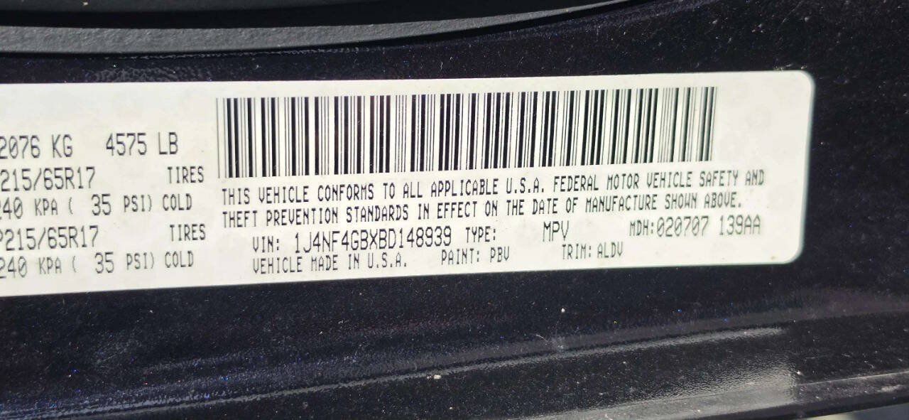 Used 2011 Jeep Patriot Latitude w/ Sun/Sound Group AWD/4WD image 11