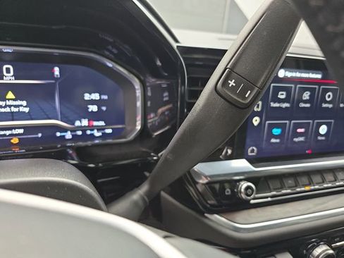 Used 2025 GMC Sierra 1500 SLT image 40