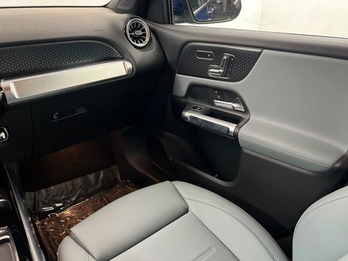 New 2026 Mercedes-Benz GLB 250 4MATIC image 10